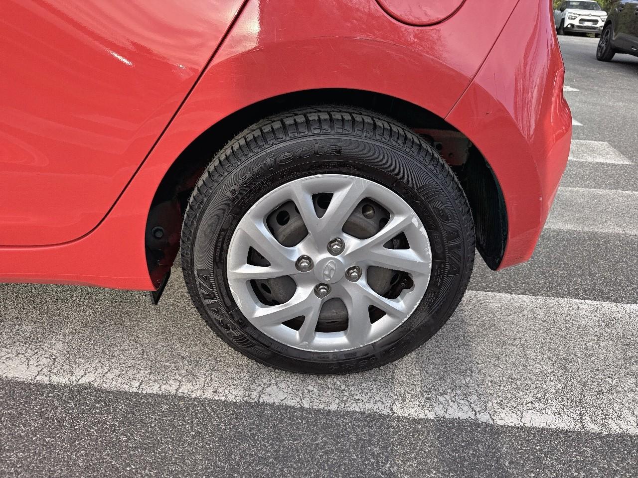 Hyundai Hyundai I10 usata, con Caricabatterie di bordo da 22 kW