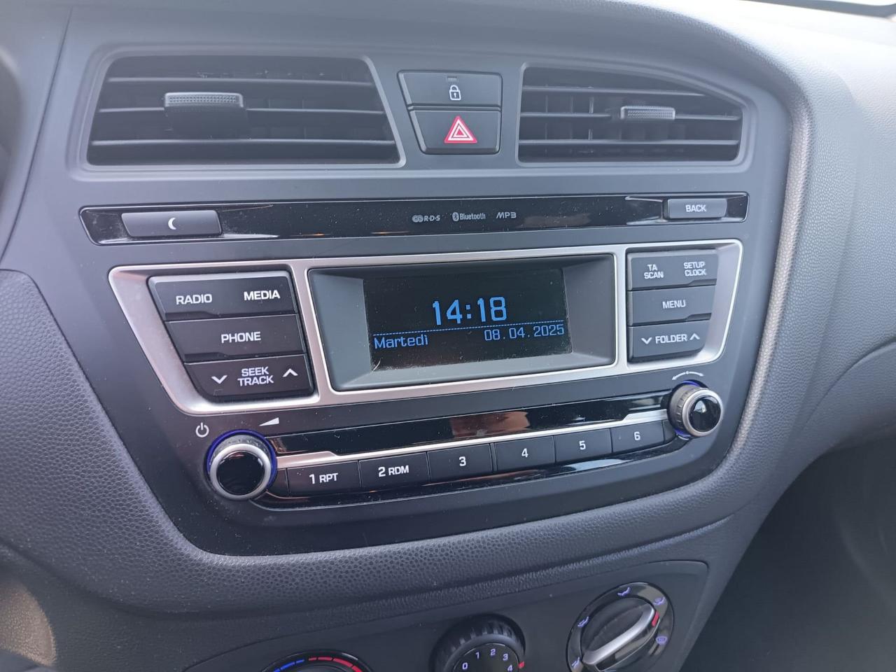 Hyundai Hyundai I20 usata, con controllo automatico trazione