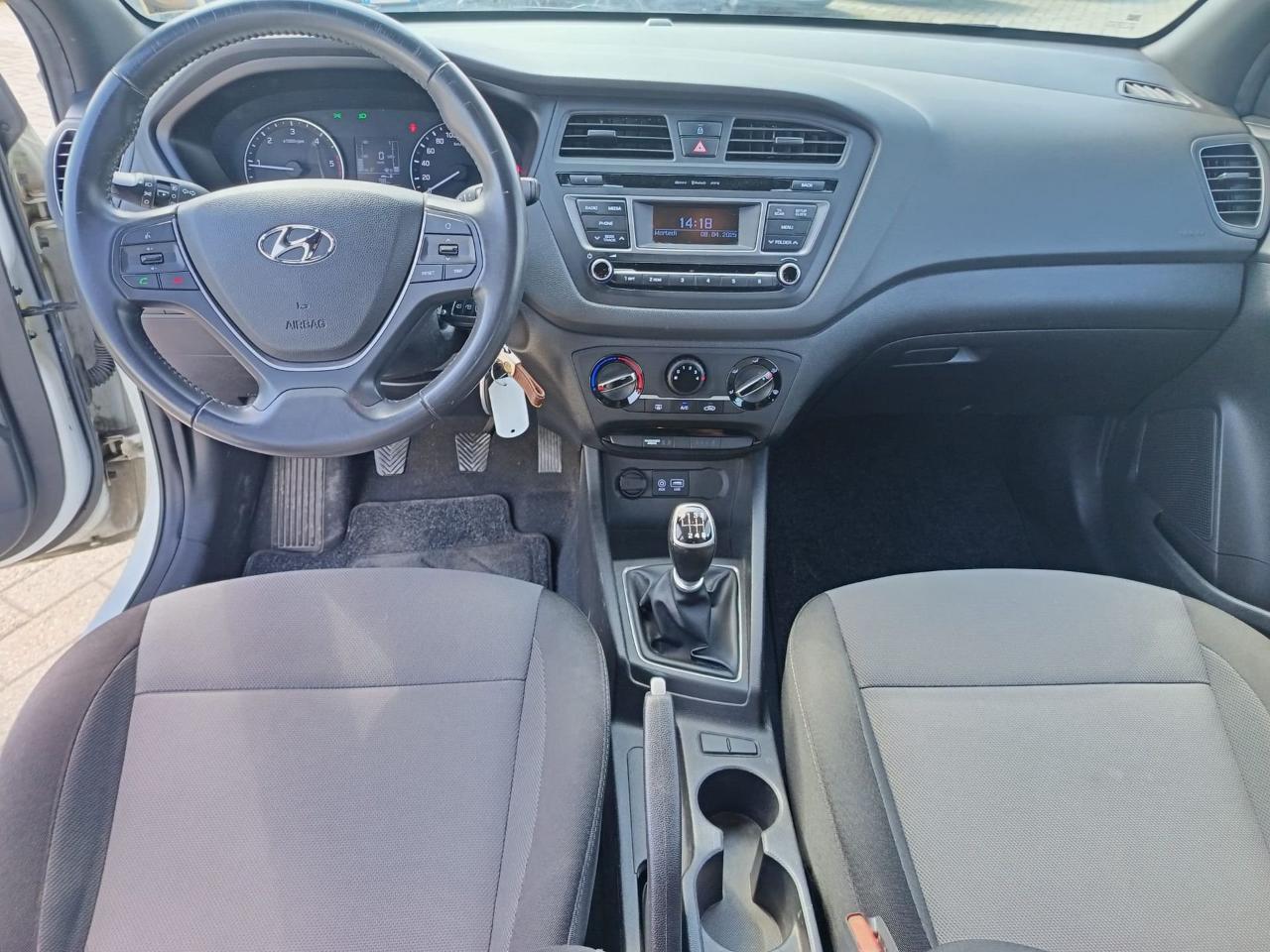Hyundai Hyundai I20 usata, con luci diurne