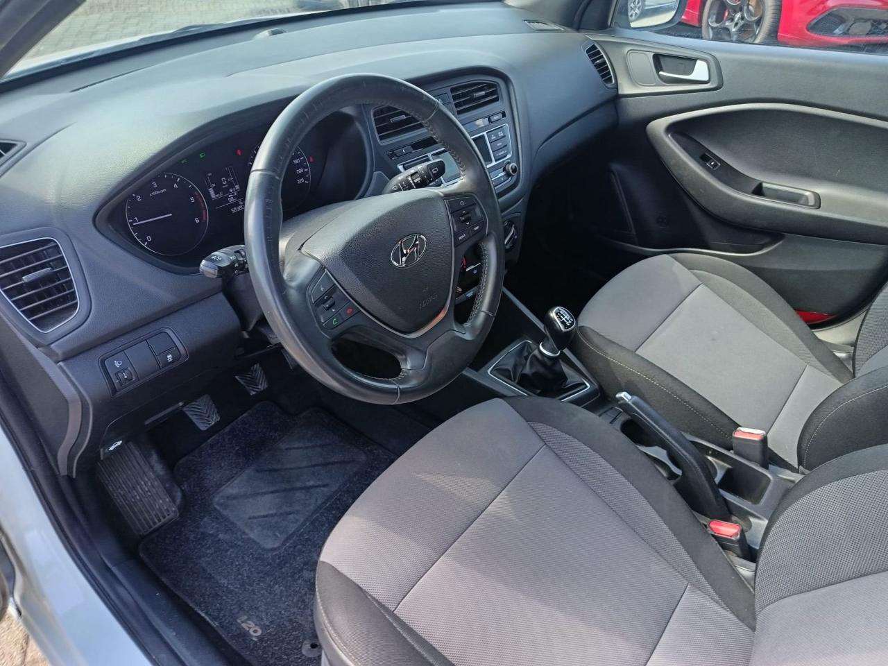Hyundai Hyundai I20 usata 10