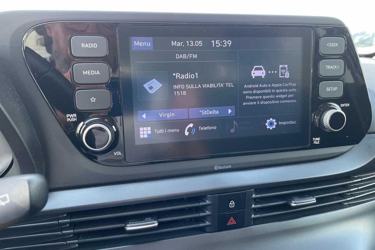 Hyundai Hyundai I20 usata, con altoparlanti anteriori e posteriori
