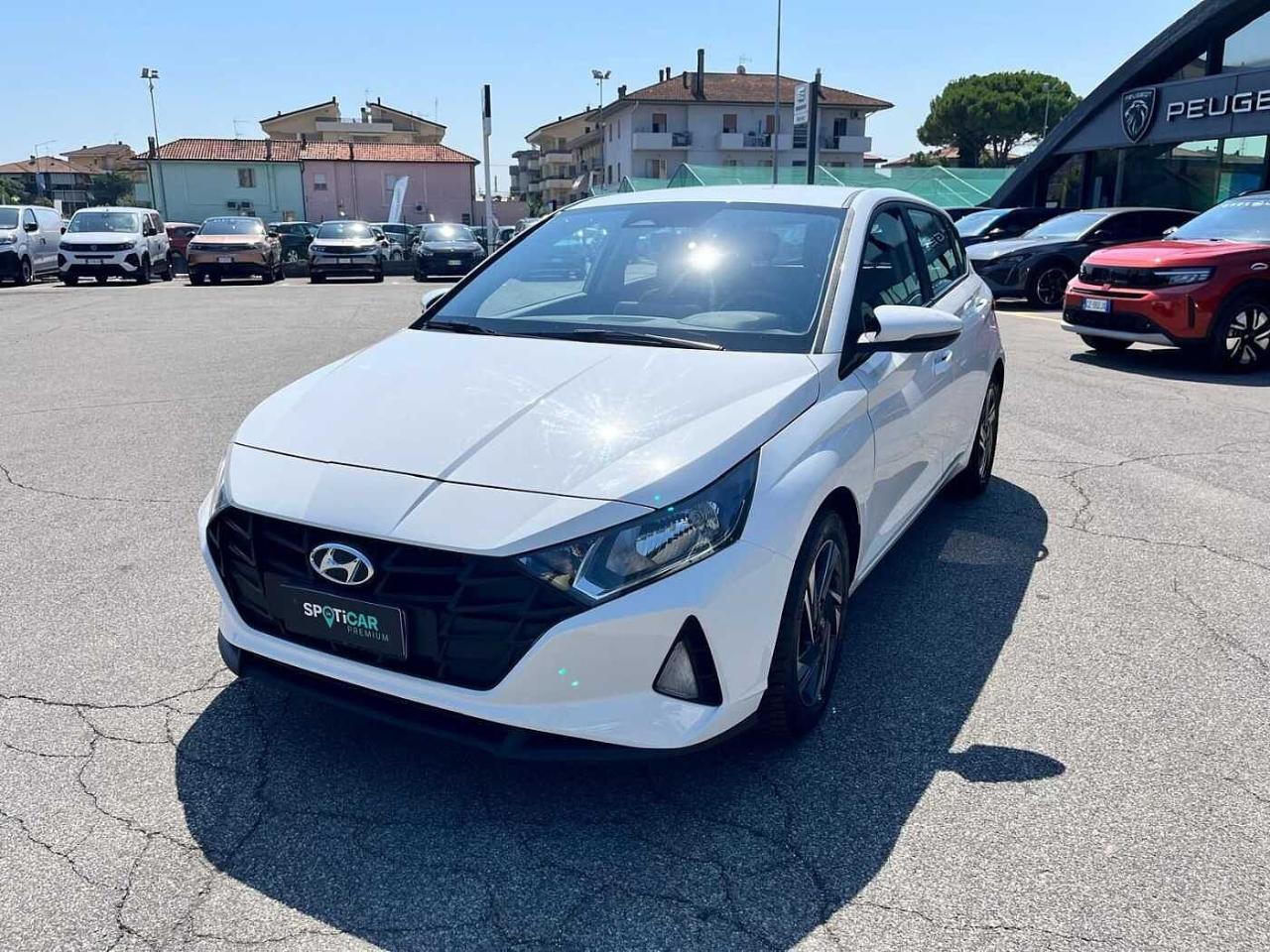Hyundai Hyundai I20 usata, con comandi audio al volante