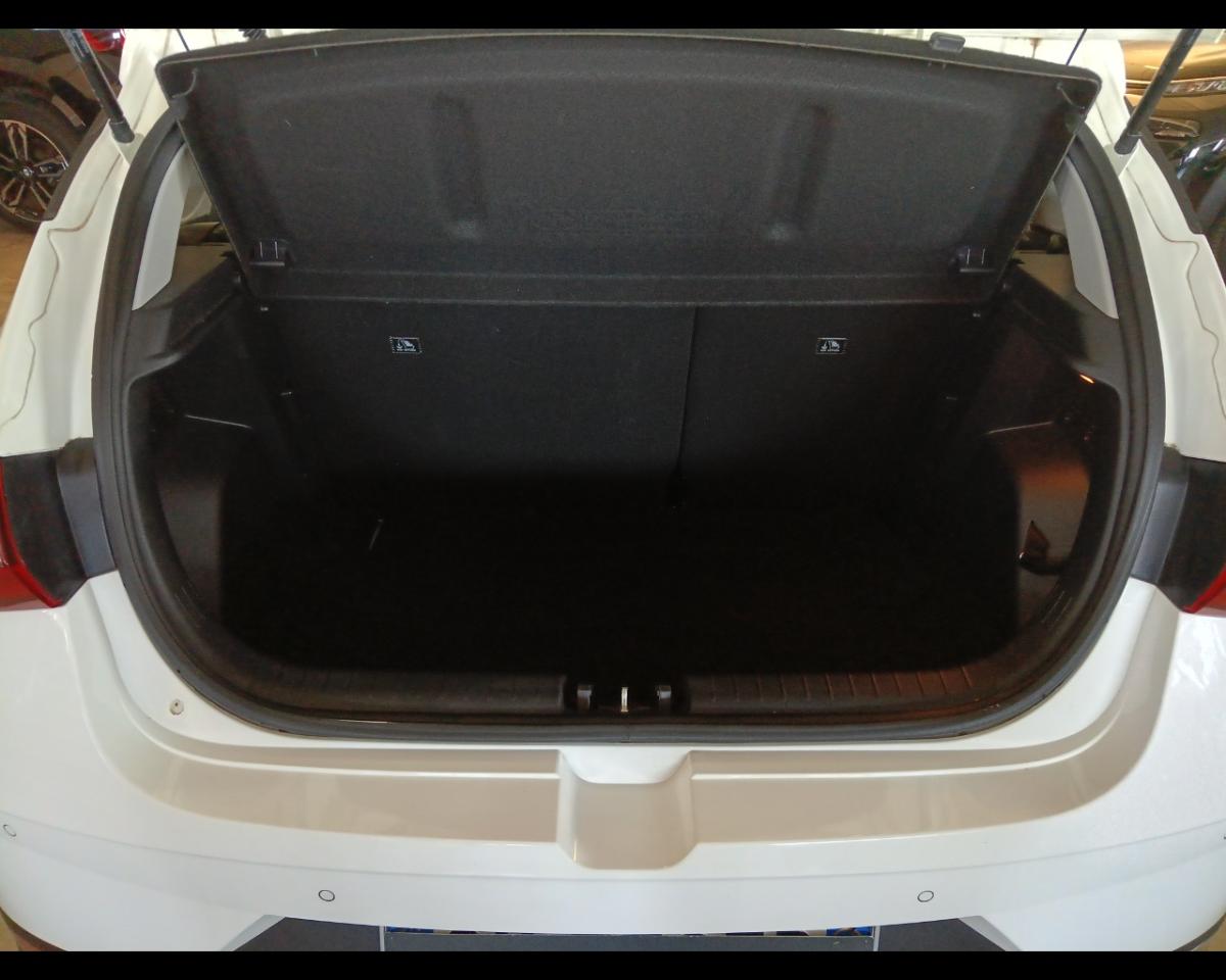 Hyundai Hyundai I20 usata, con Caricabatterie di bordo da 22 kW