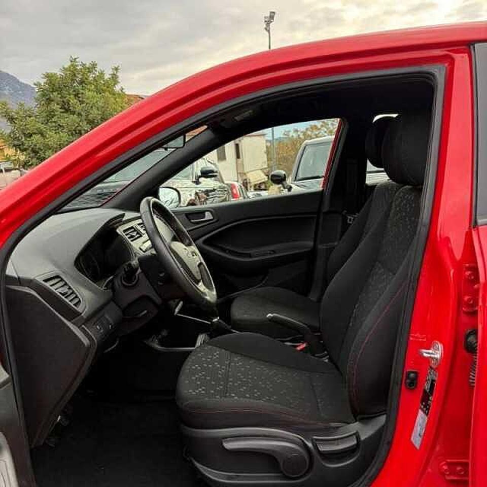 Hyundai Hyundai I20 usata 19
