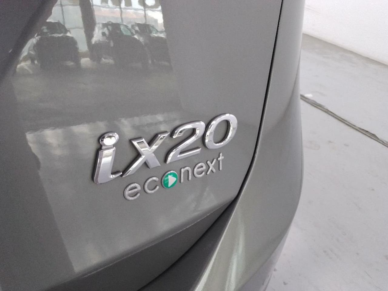 Hyundai Hyundai IX20 usata, con radio cd e mp3