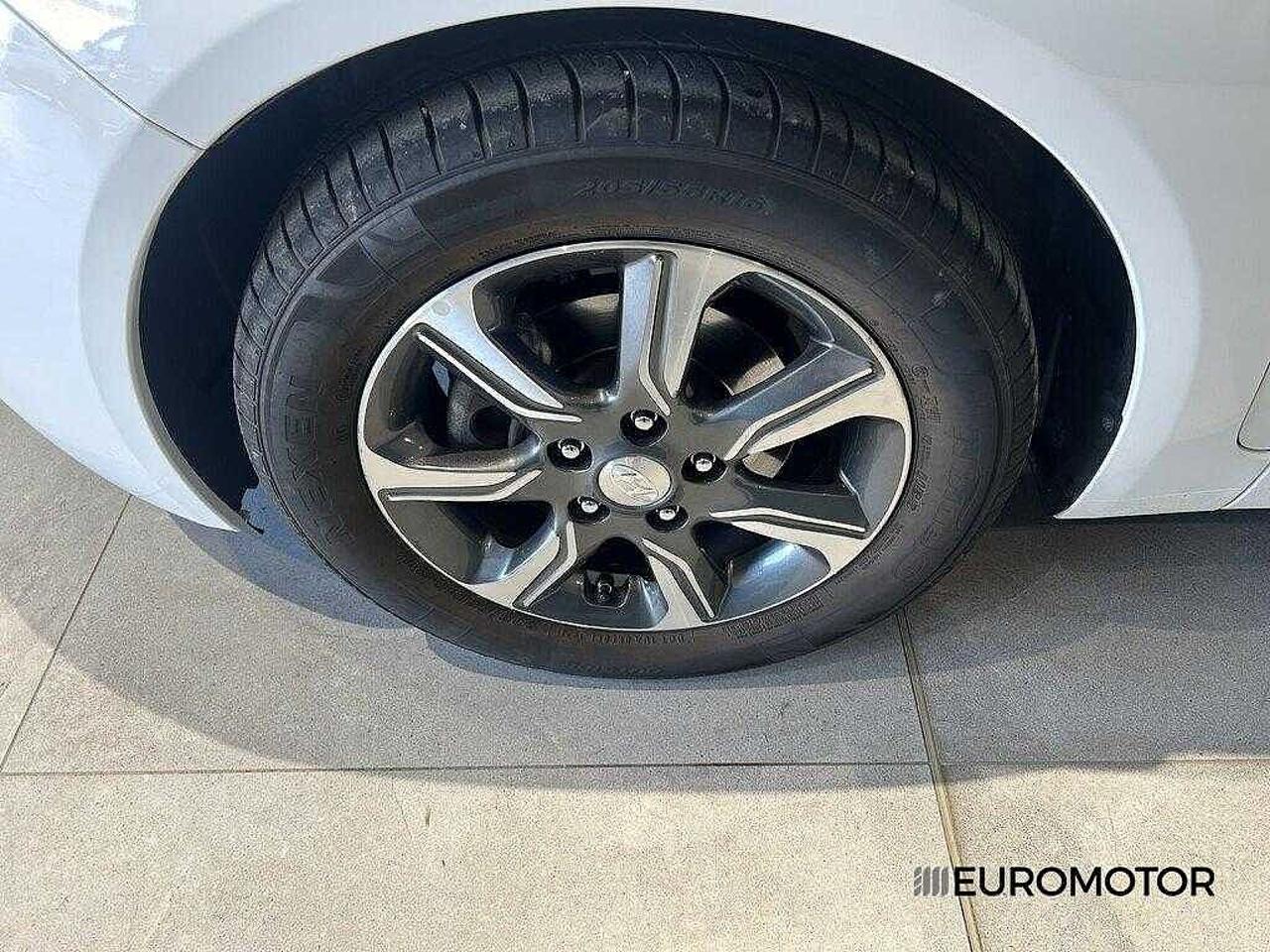 Hyundai Hyundai IX20 usata, con usb