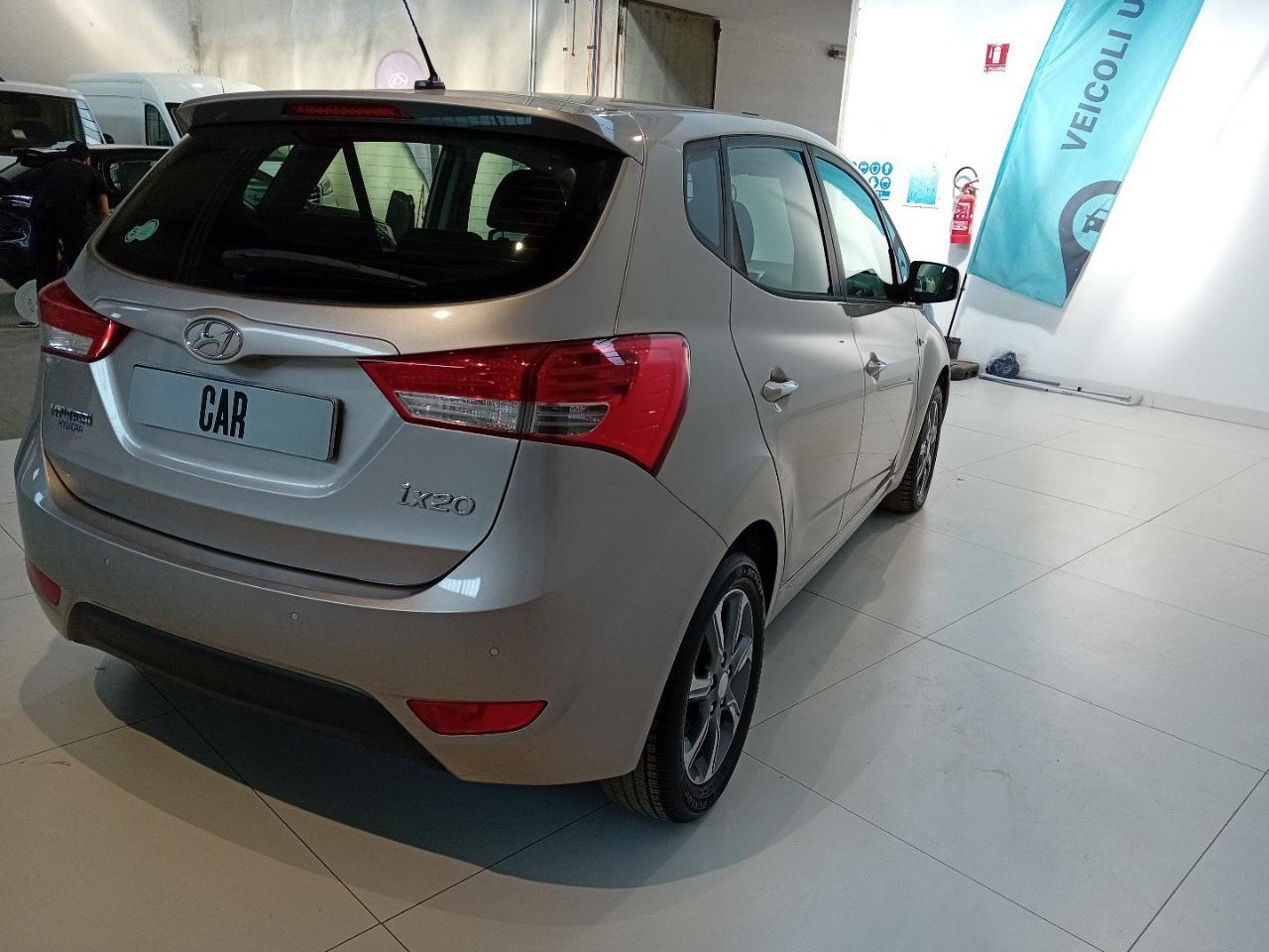 Hyundai Hyundai IX20 usata 14