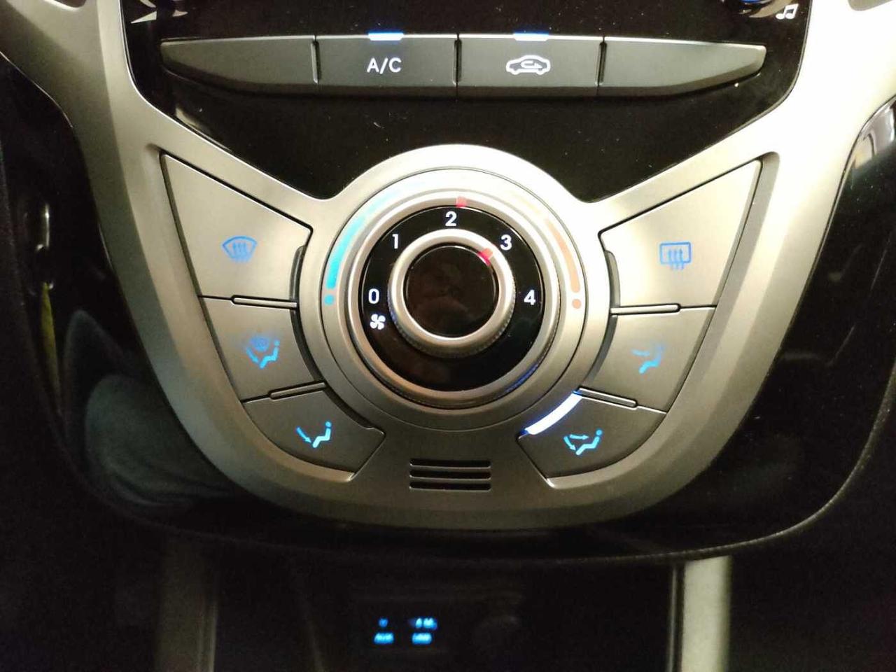 Hyundai Hyundai IX20 usata 12