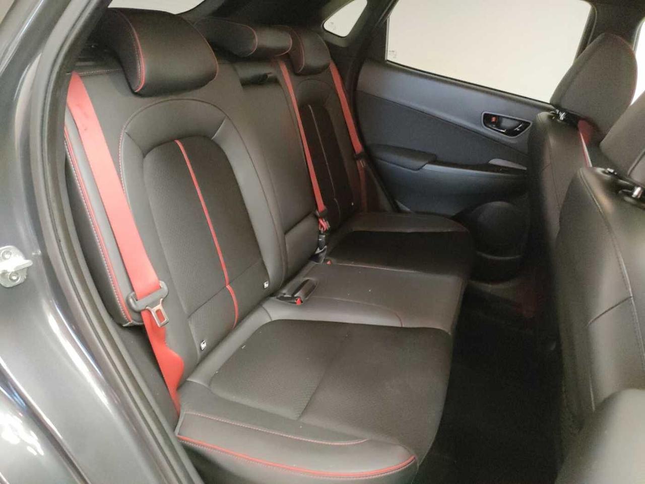 Hyundai Hyundai Kona usata, con 6 marce