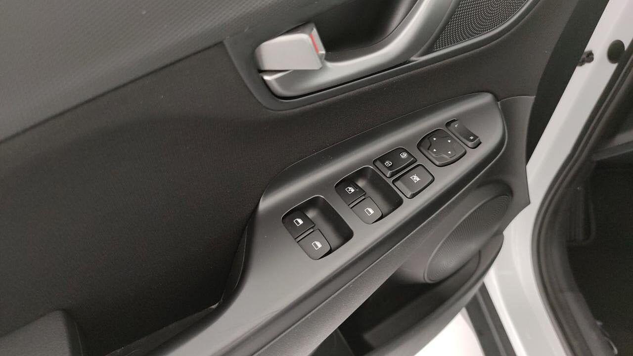 Hyundai Hyundai Kona usata, con sedili elettrici