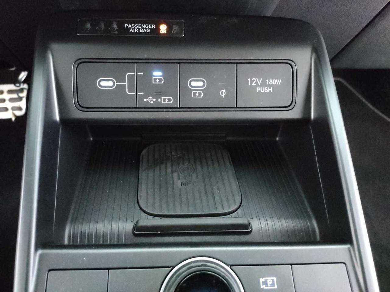Hyundai Hyundai Kona usata, con alzacristalli elettrici anteriori e posteriori con funzione safety