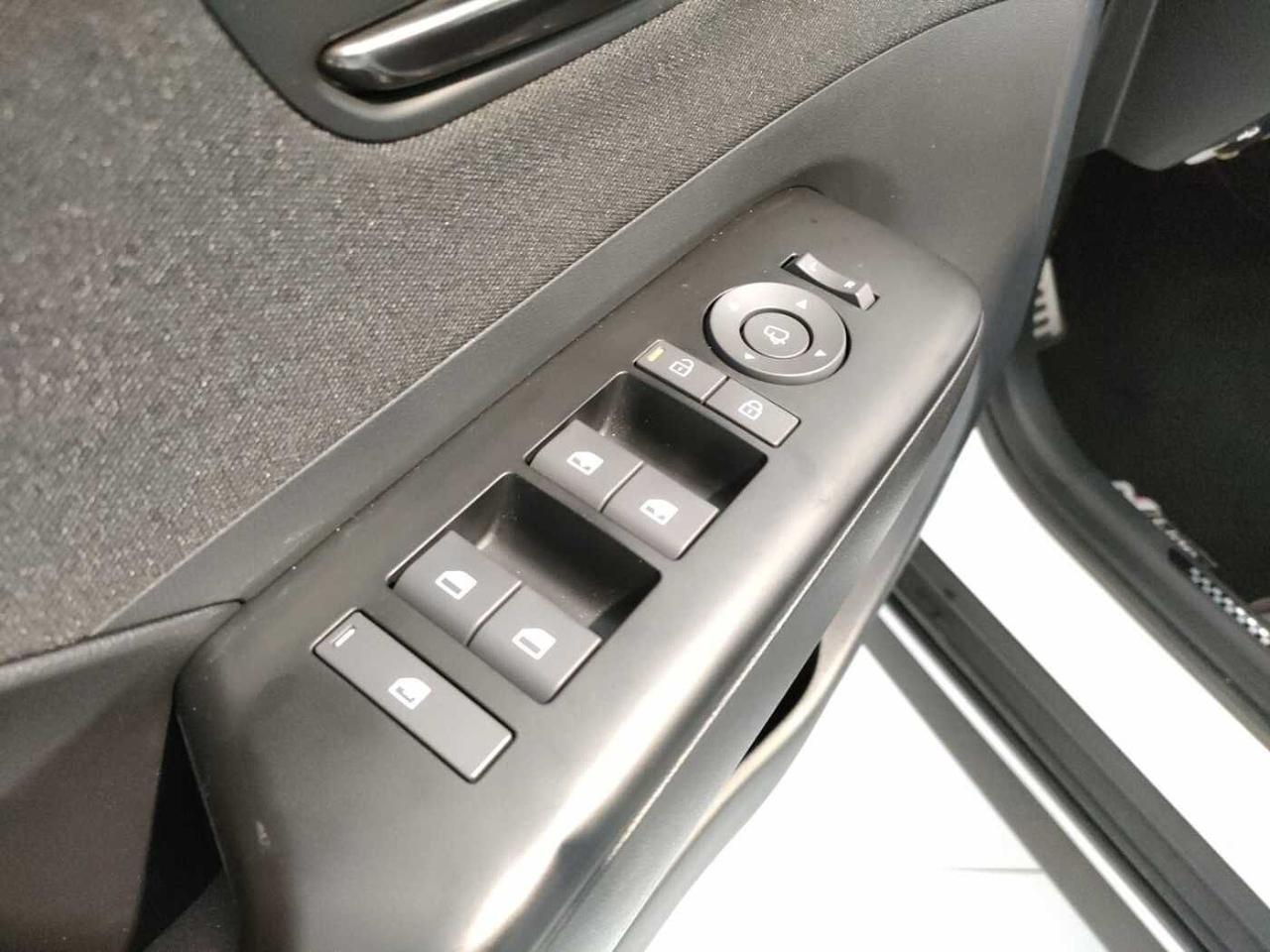 Hyundai Hyundai Kona usata, con assistente alle frenate di emergenza