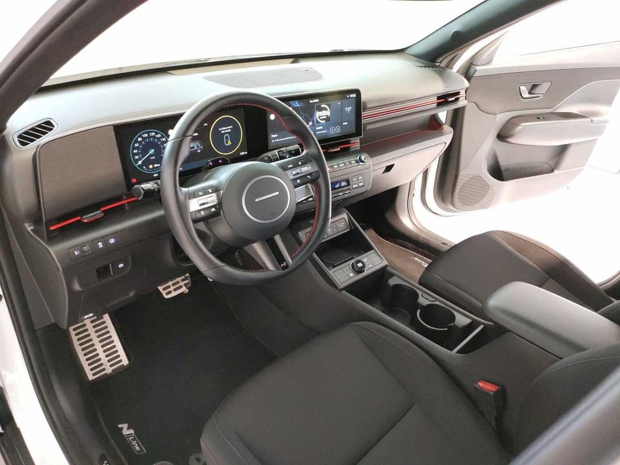 Hyundai Hyundai Kona usata, con bracciolo porta oggetti