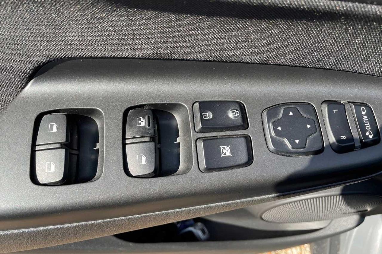 Hyundai Hyundai Kona usata, con 4x Airbag (fontali + laterali)