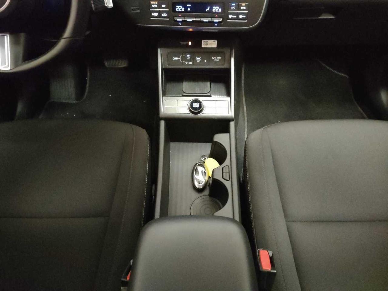 Hyundai Hyundai Kona usata, con barre portatutto longitudinali