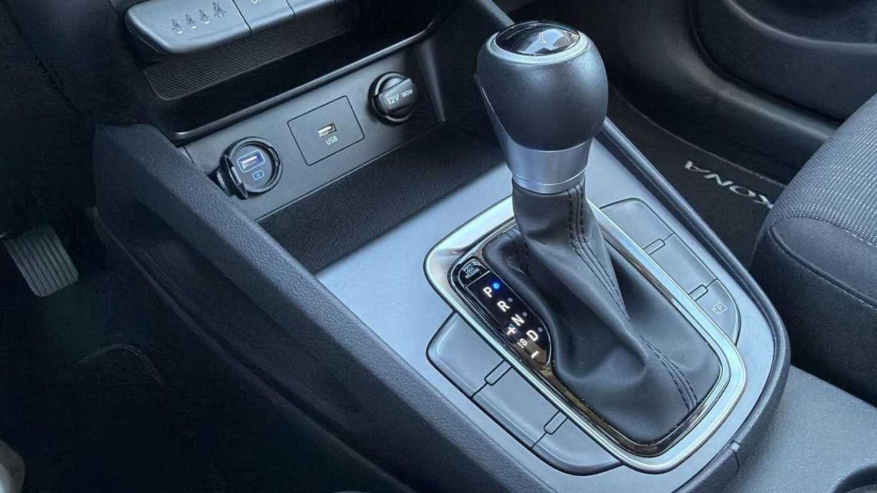 Hyundai Hyundai Kona usata, con Caricabatterie di bordo da 7,4 kW