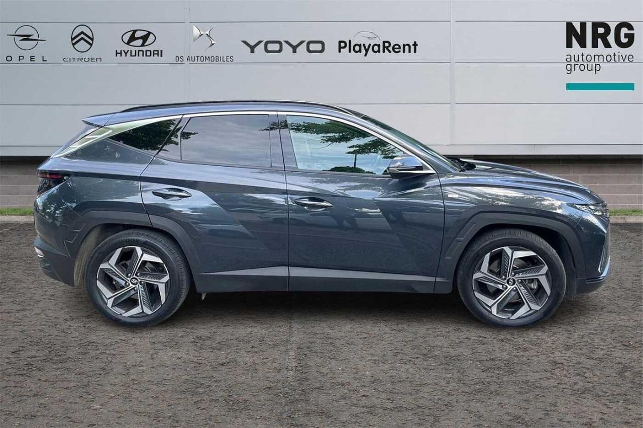 Hyundai Hyundai Tucson usata, con barre portatutto longitudinali