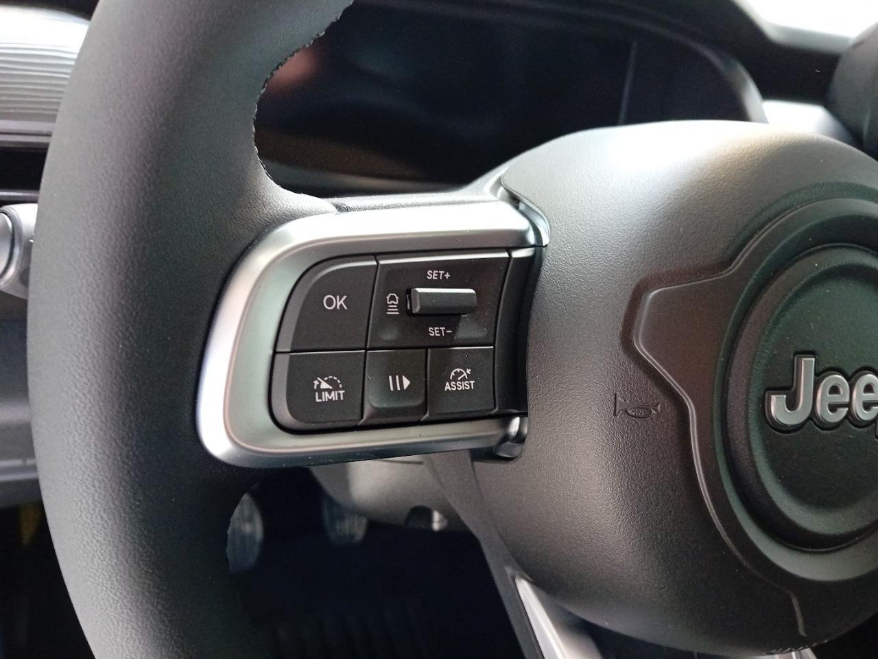 Jeep Jeep Avenger usata 3