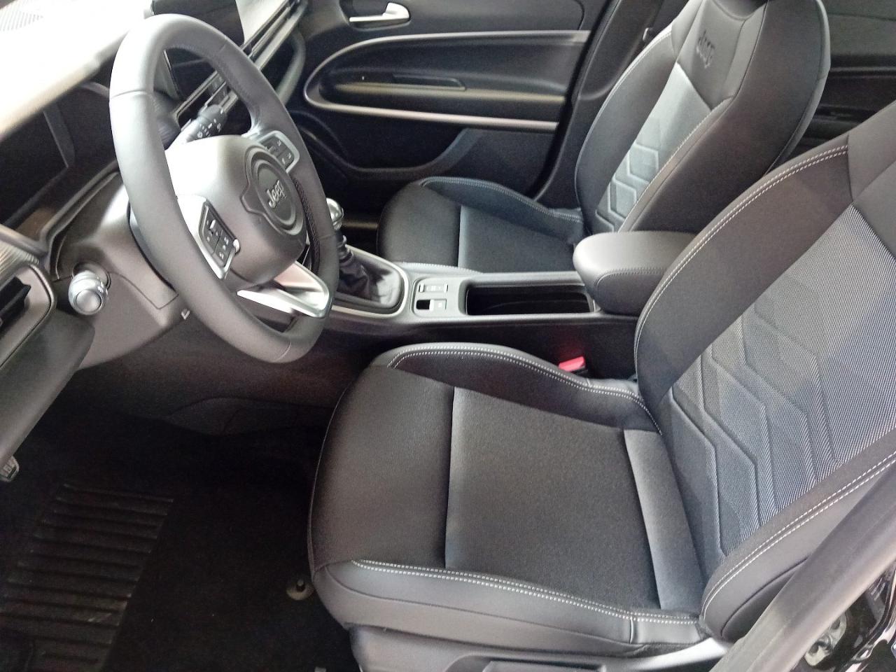 Jeep Jeep Avenger usata 19