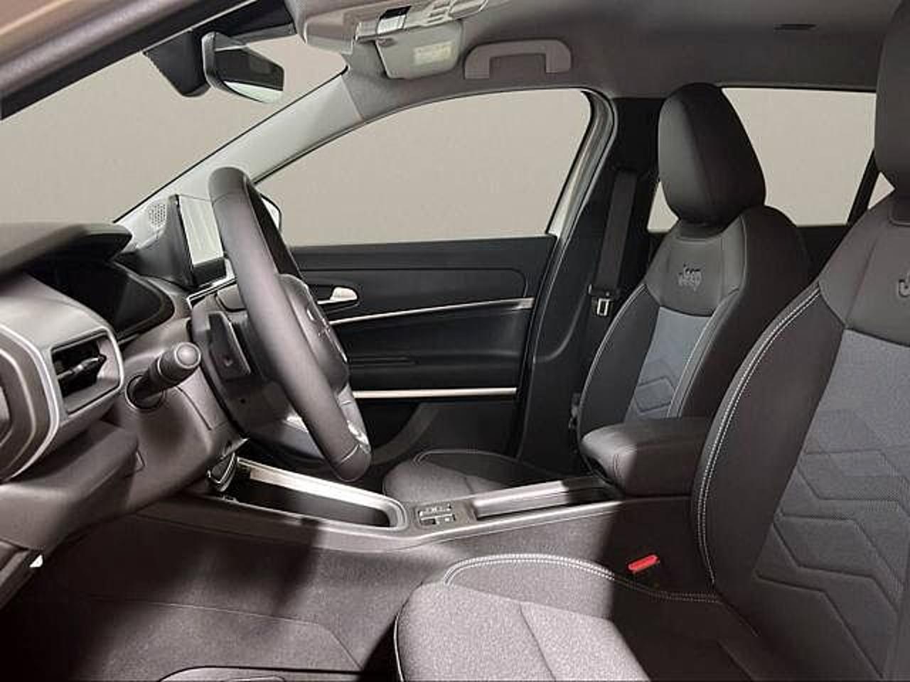 Jeep Jeep Avenger usata 28