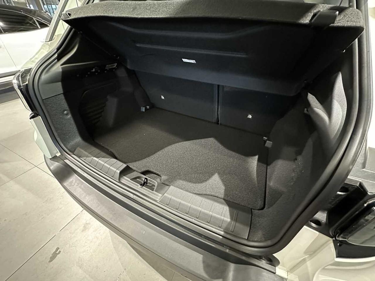 Jeep Jeep Avenger usata, con dab radio