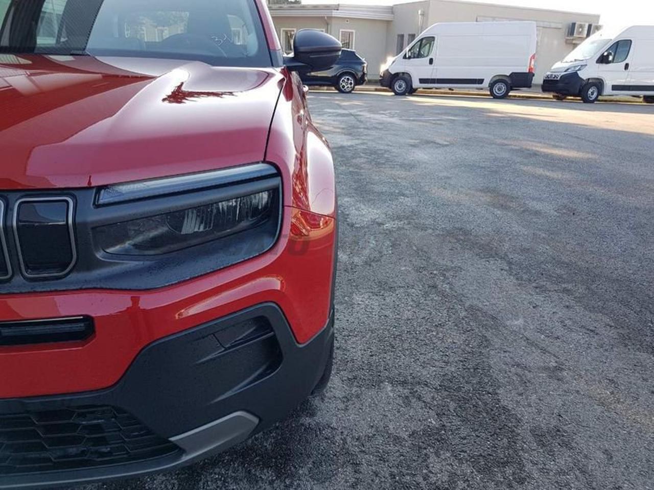 Jeep Jeep Avenger usata 18