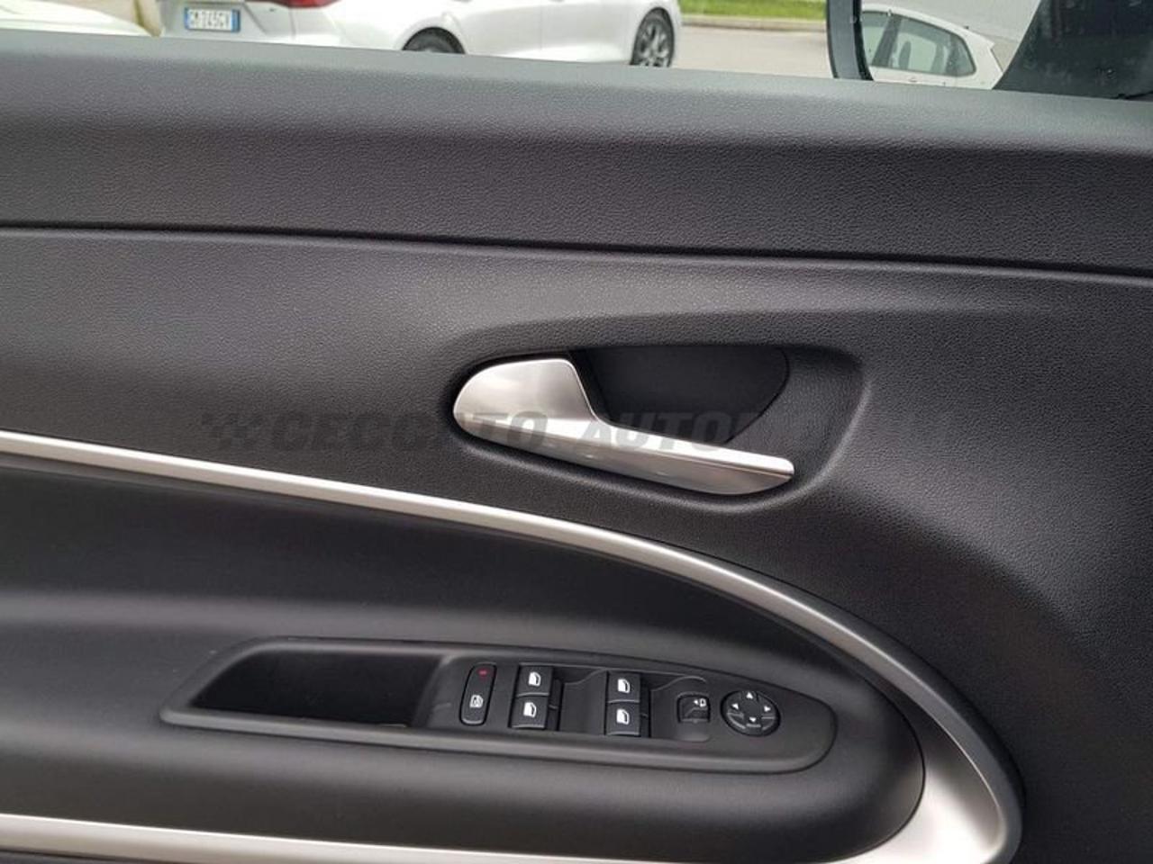 Jeep Jeep Avenger usata, con fendinebbia
