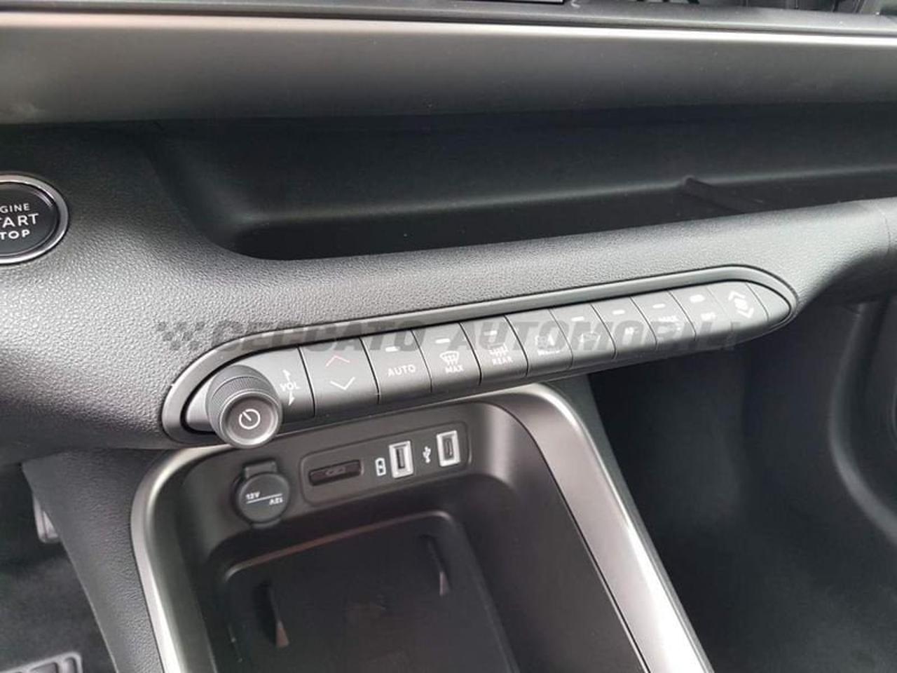Jeep Jeep Avenger usata 9