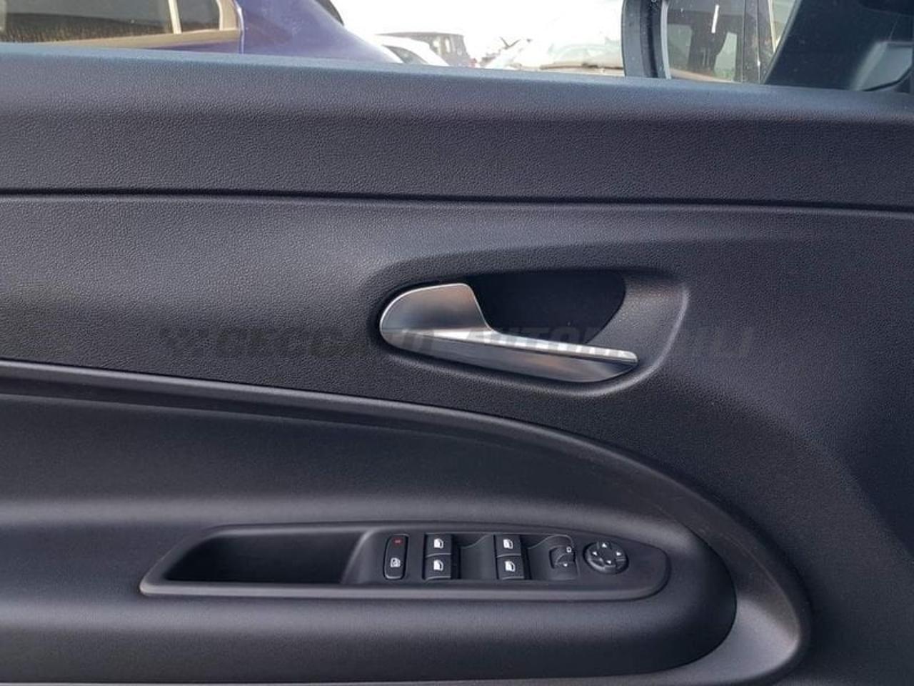 Jeep Jeep Avenger usata, con fendinebbia