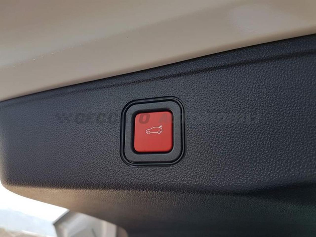 Jeep Jeep Avenger usata 15