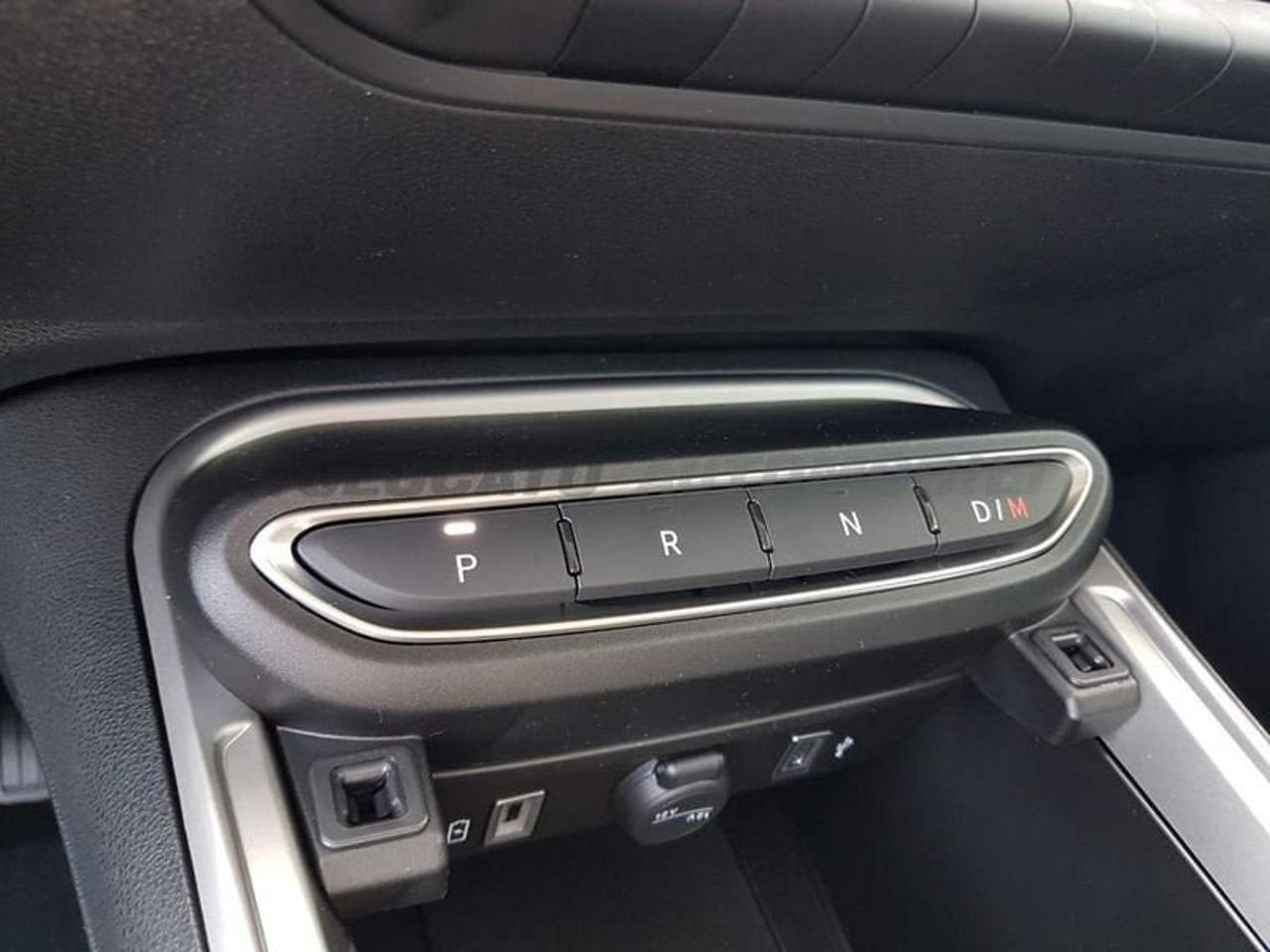 Jeep Jeep Avenger usata, con fendinebbia