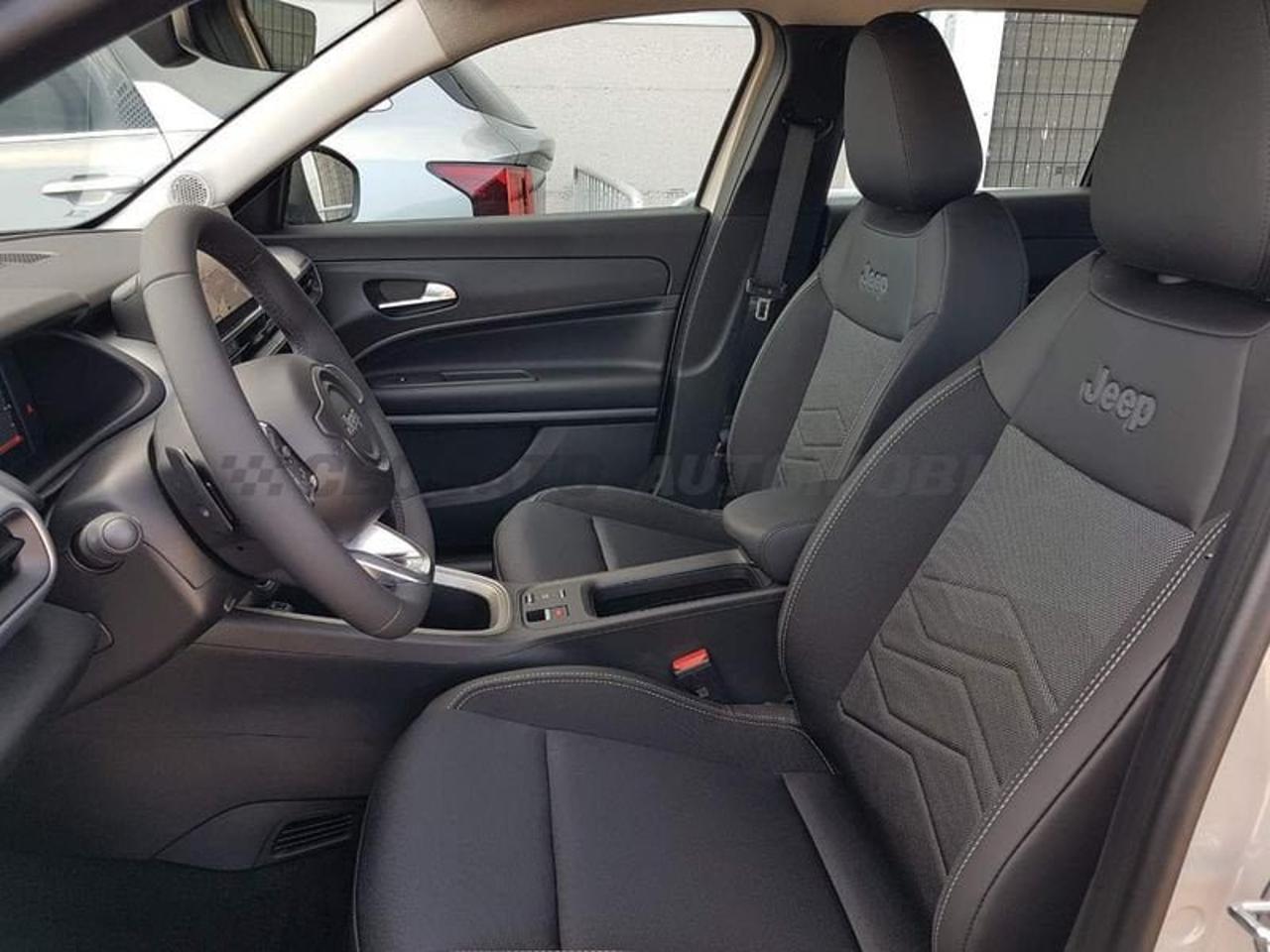 Jeep Jeep Avenger usata 3