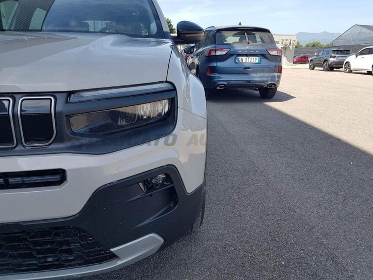 Jeep Jeep Avenger usata 9