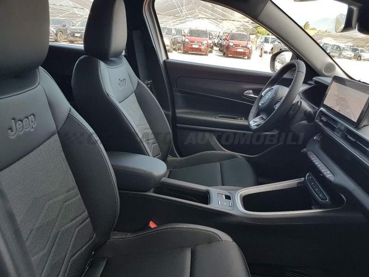 Jeep Jeep Avenger usata 17