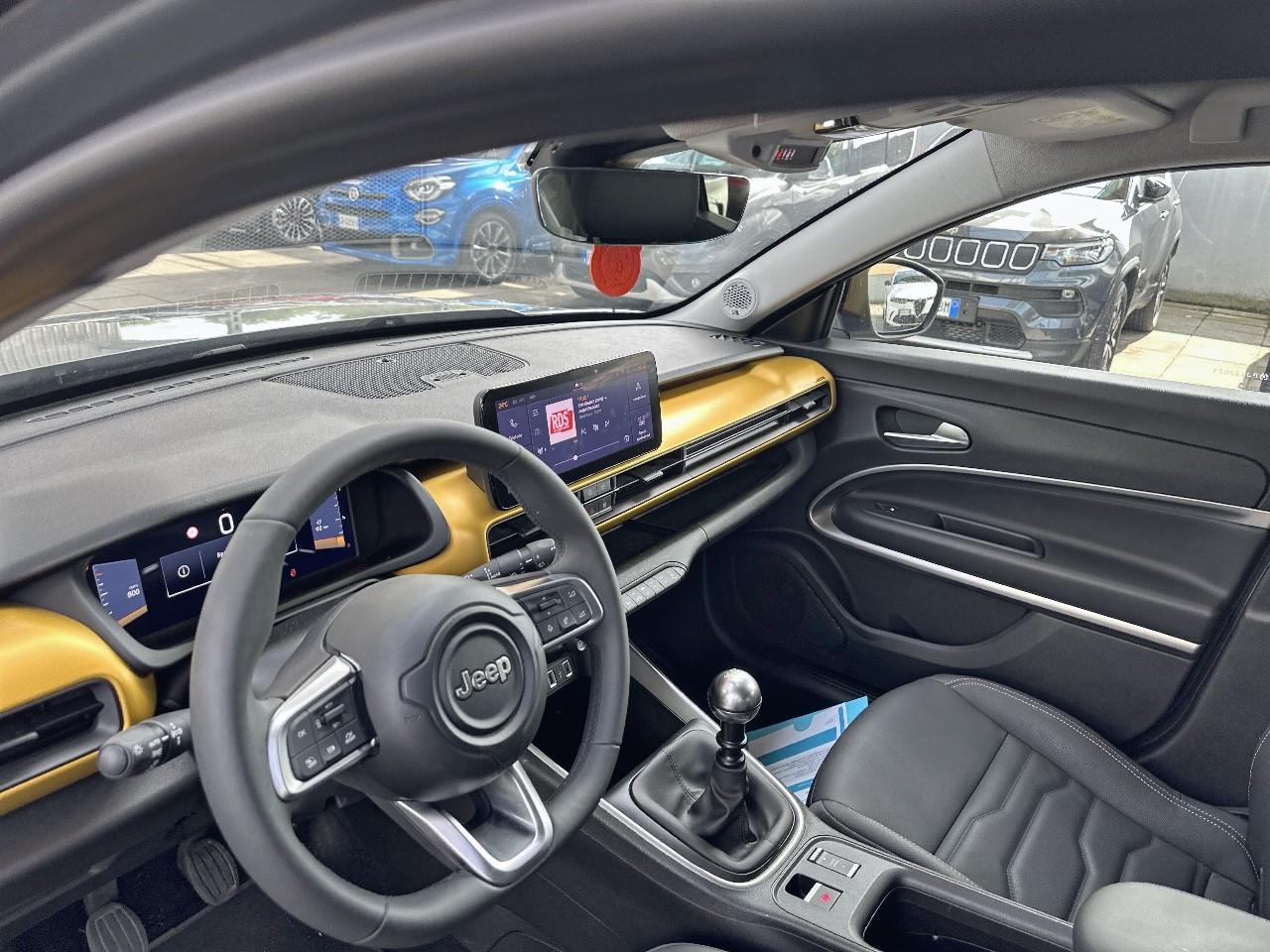 Jeep Jeep Avenger usata, con comandi apps