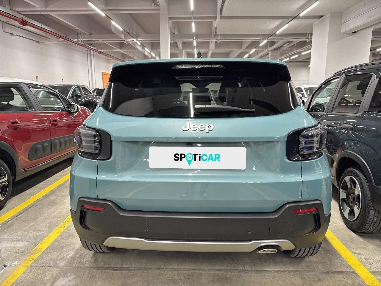 Jeep Jeep Avenger usata, con bracciolo anteriore