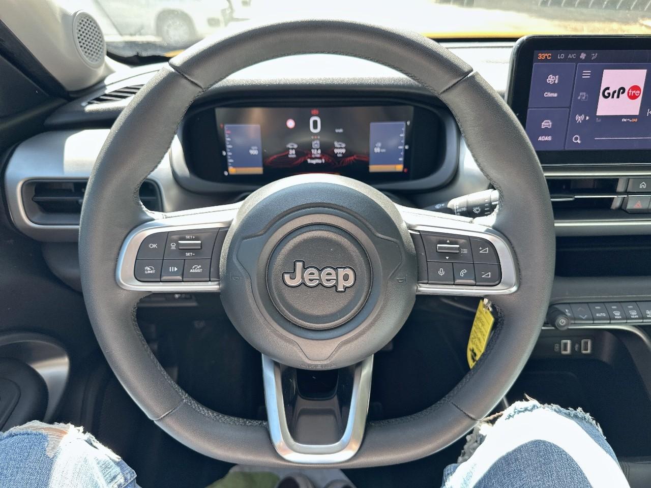 Jeep Jeep Avenger usata, con 6 altoparlanti