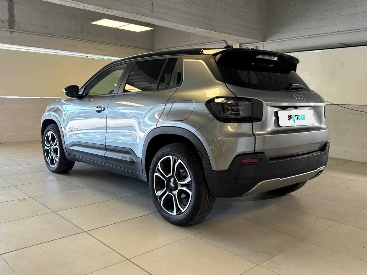 Jeep Jeep Avenger usata, con comandi apps