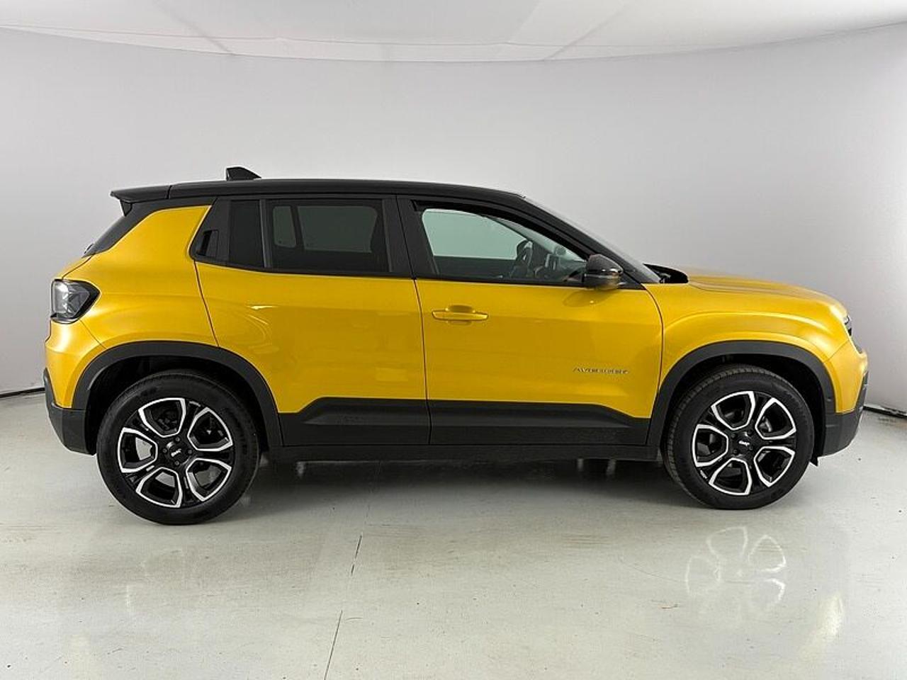 Jeep Jeep Avenger usata 24
