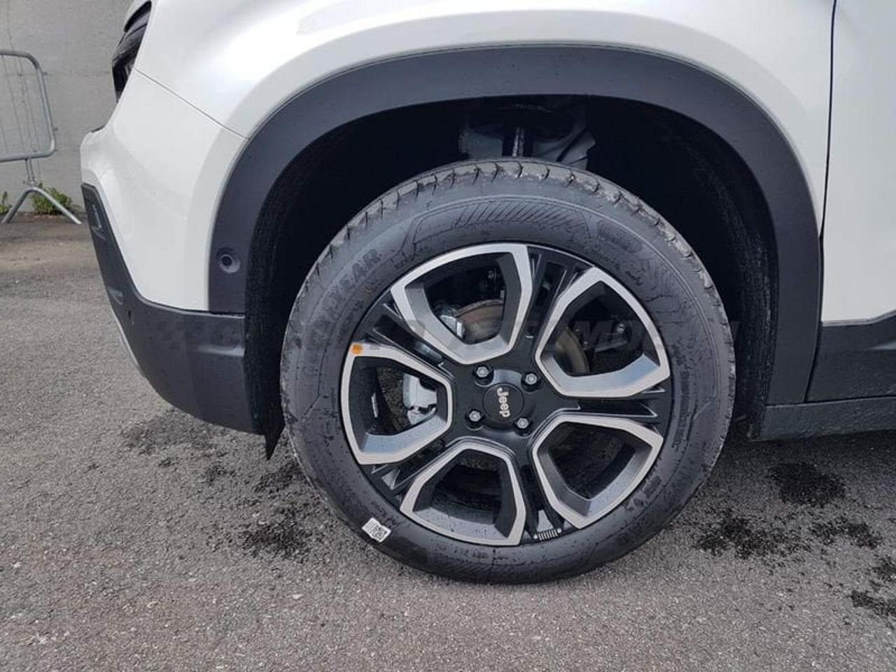 Jeep Jeep Avenger usata 21