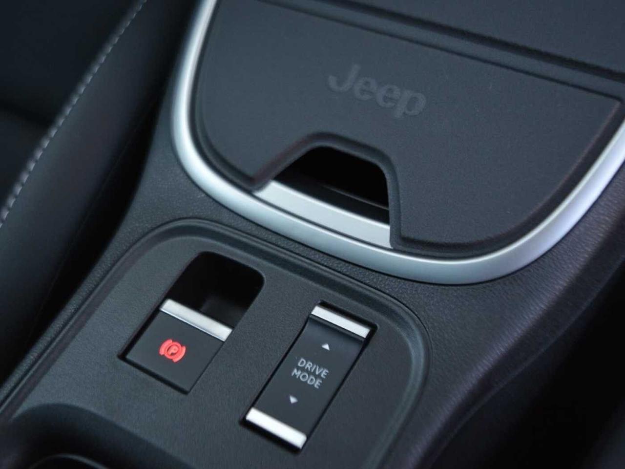 Jeep Jeep Avenger usata 10