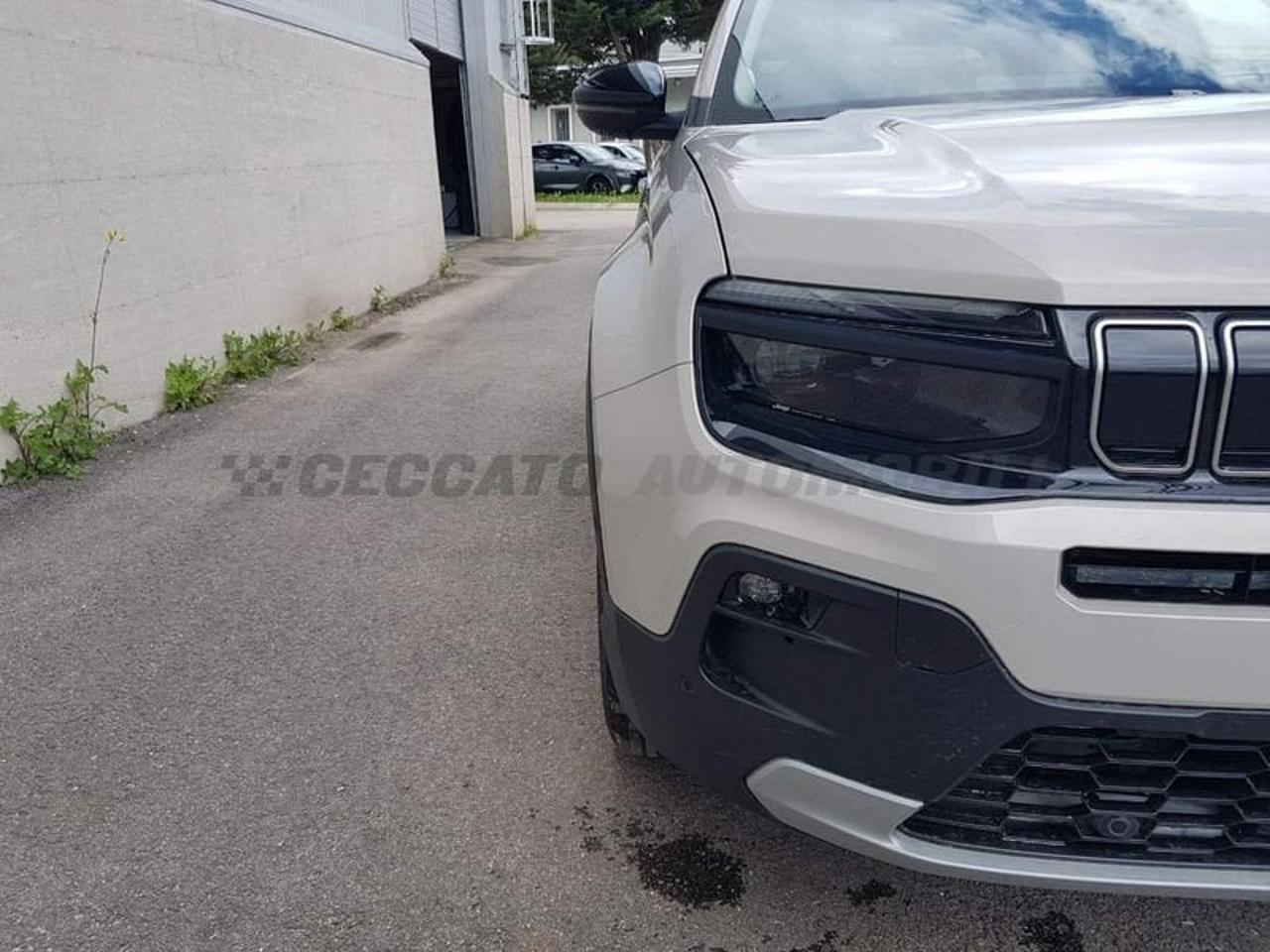 Jeep Jeep Avenger usata 9