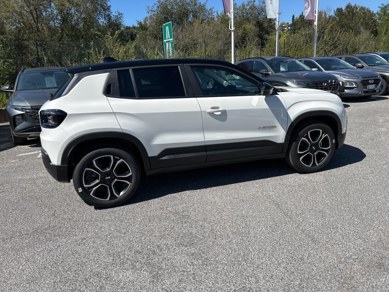Jeep Jeep Avenger usata 16