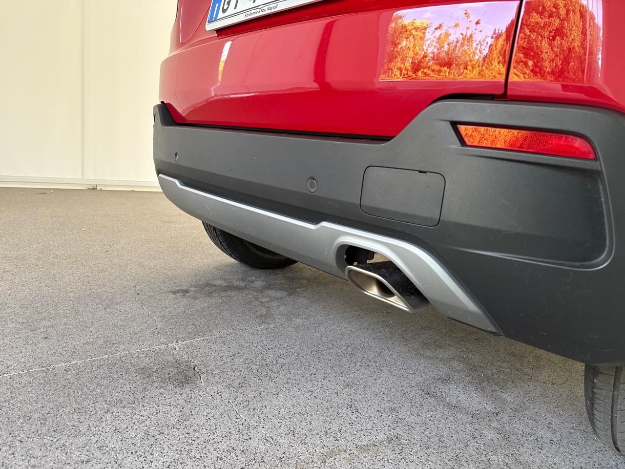 Jeep Jeep Avenger usata, con 6 altoparlanti