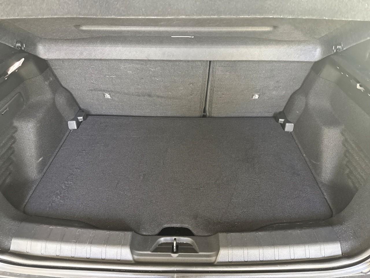 Jeep Jeep Avenger usata, con cinture sicurezza post. conducente con pretensionatori, cinture sicurezza post. passeggero con pretensionatori, cinture sicurezza post. centrale a 3 punti