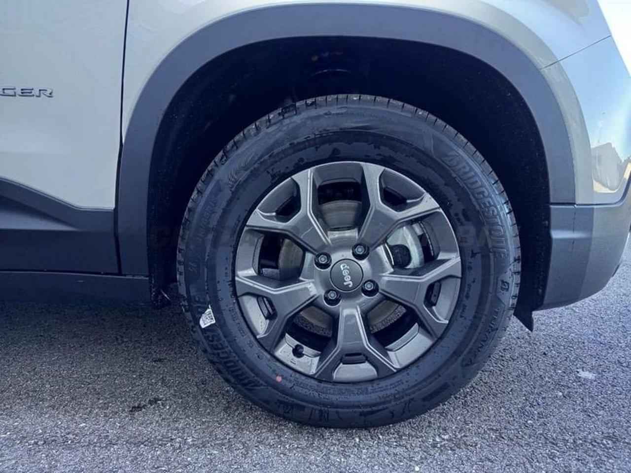 Jeep Jeep Avenger usata 19