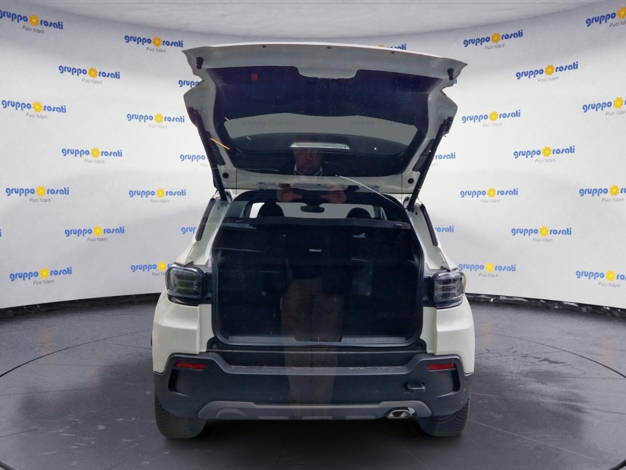 Jeep Jeep Avenger usata, con Caricabatterie di bordo da 11 kW