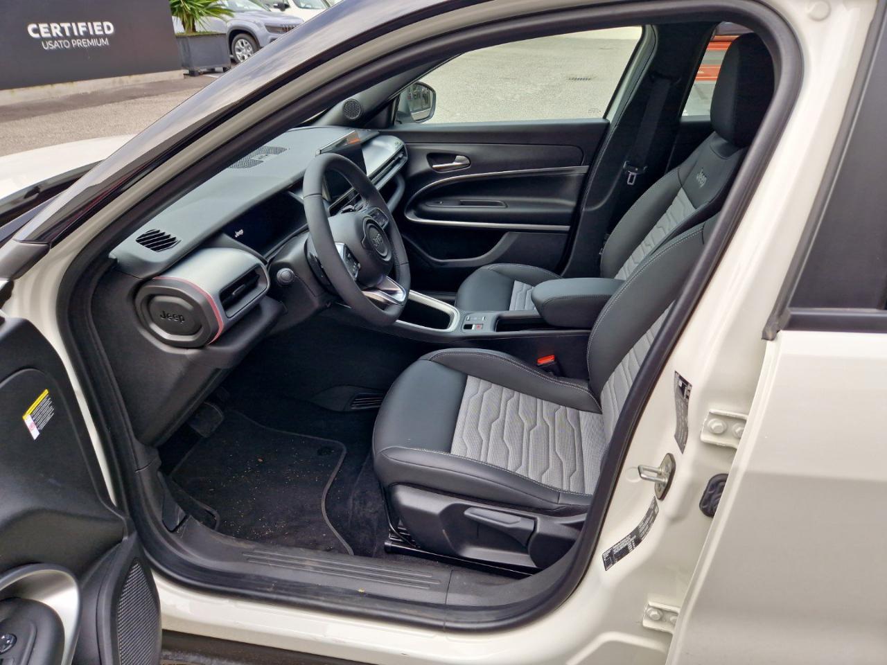 Jeep Jeep Avenger usata, con Xenon-led