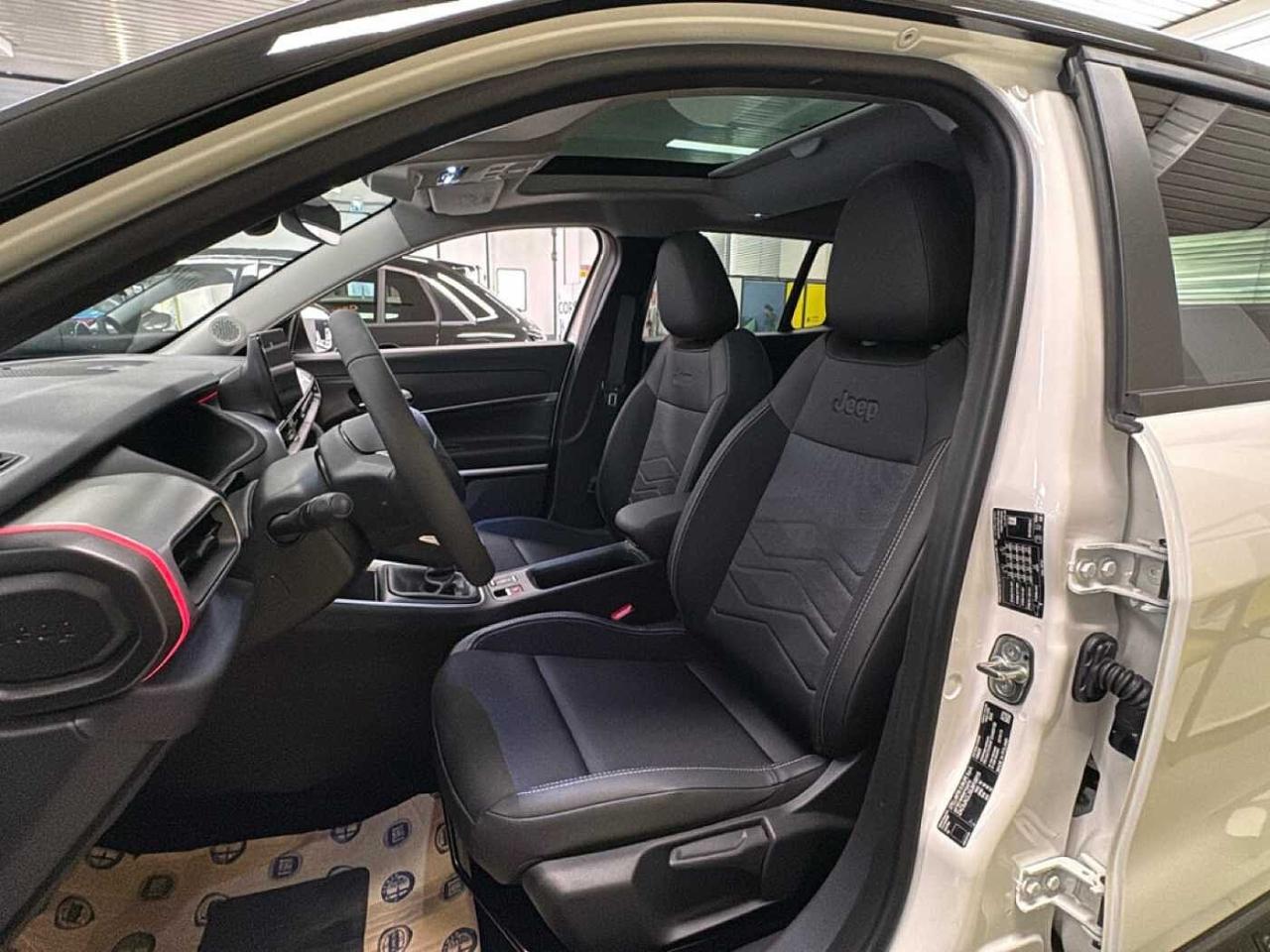 Jeep Jeep Avenger usata, con Isofix