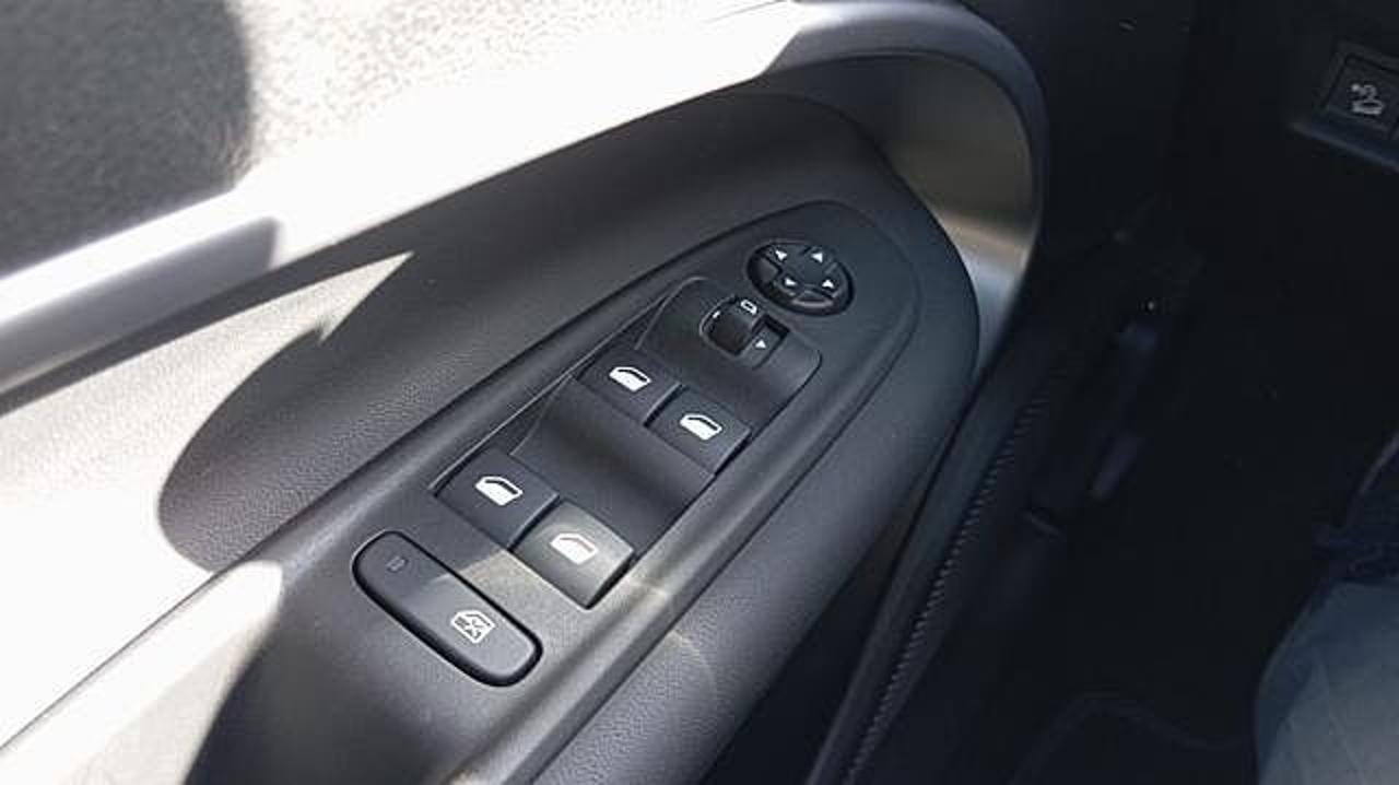 Jeep Jeep Avenger usata 17